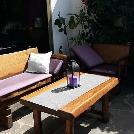 Mary Poppins's House טריאסטה