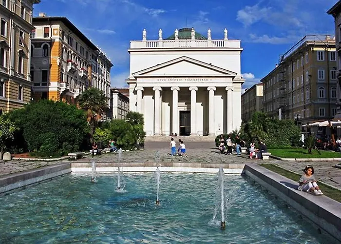 Mary Poppins's House Bed & Breakfast Trieste