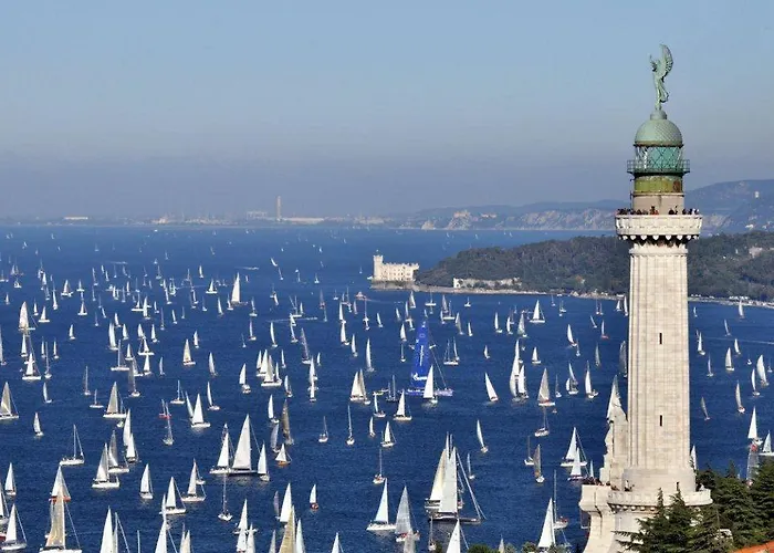 Mary Poppins's House Bed & Breakfast 3*